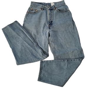 Vintage light wash gap mom jeans!